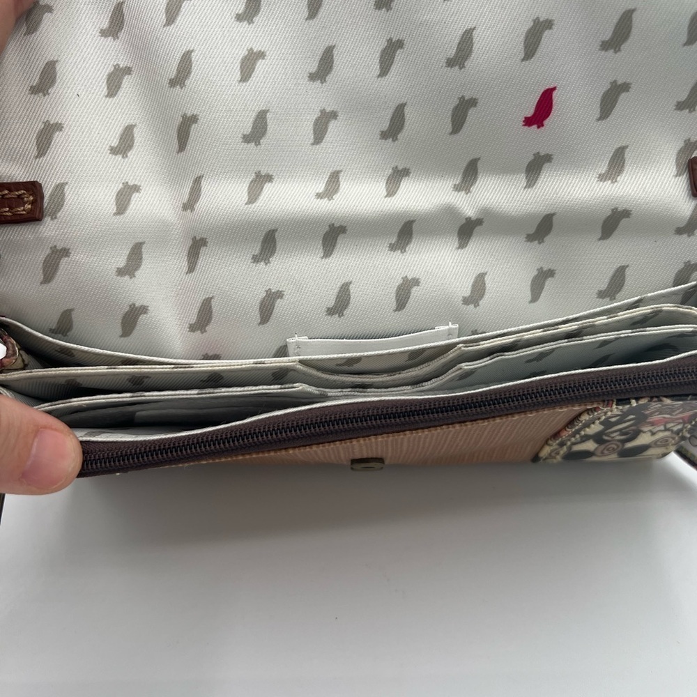 NWT Sakroots Pink and Brown Patterned wallet/wristlet - Picture 8 of 10